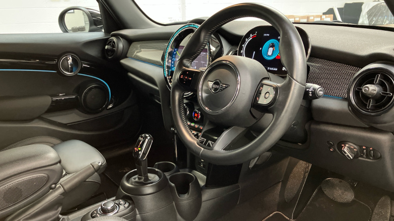 MINI Hatchback 1.5 Cooper Exclusive Premium Plus 5dr Auto Petrol Hatchback